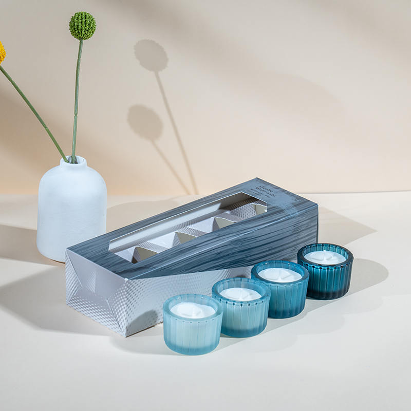 Set van 4 verticaal gestreepte kleine dwergglazen kaarsbekers