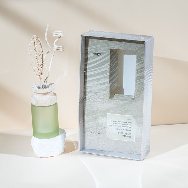 Hoge cilindrische glazen fles, premium rietverspreider met houten stok-aromaverspreider