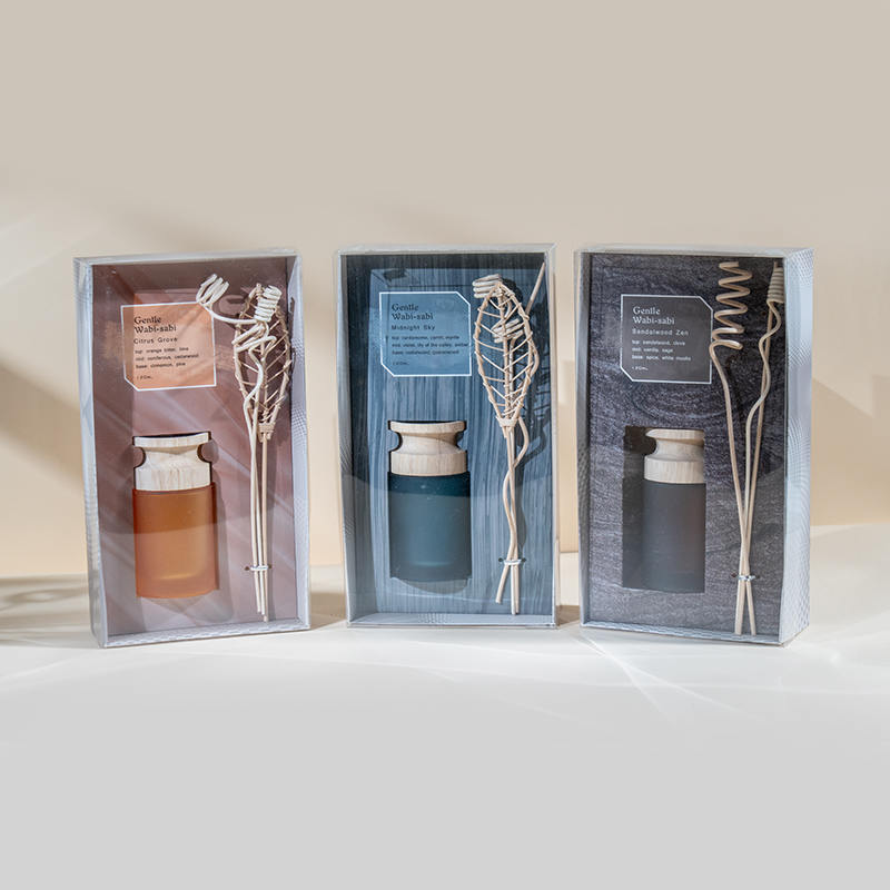 Hoge cilindrische glazen fles, premium rietverspreider met houten stok-aromaverspreider