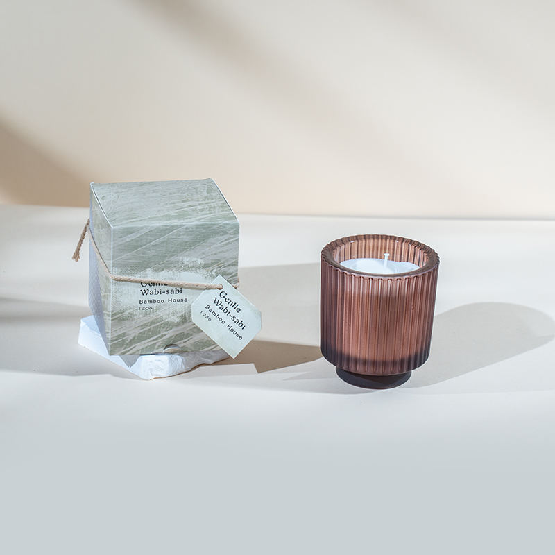 Ronde glazen kaarsenbeker met verticale strepen geurkaarsen-eco sojawaskaarsenverkoper