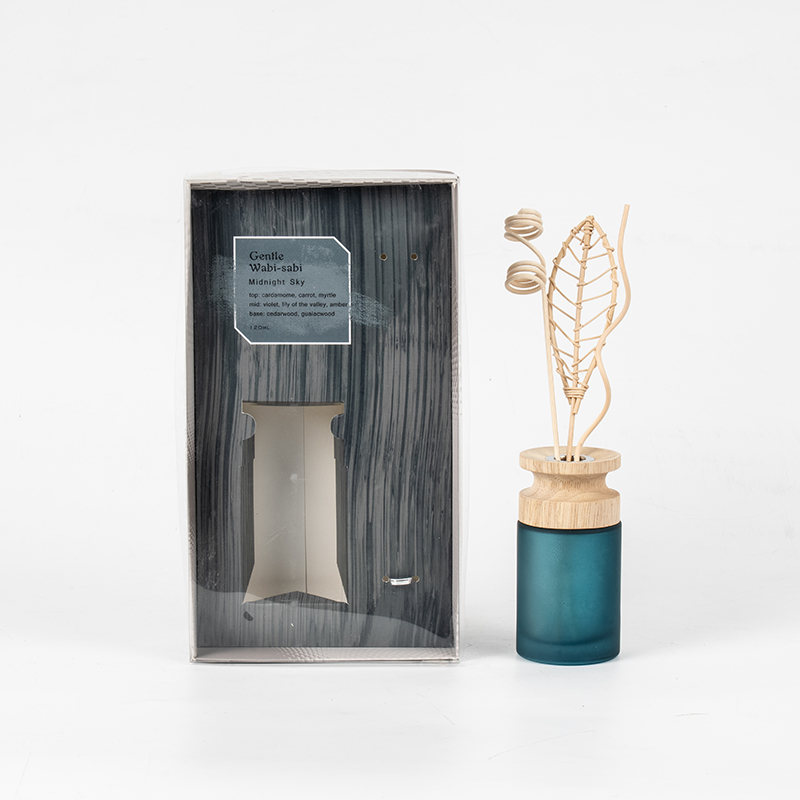 Hoge cilindrische glazen fles, premium rietverspreider met houten stok-aromaverspreider