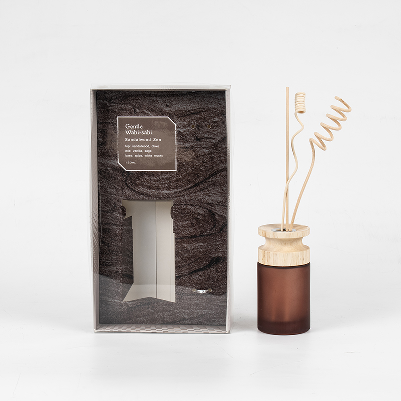 Hoge cilindrische glazen fles, premium rietverspreider met houten stok-aromaverspreider