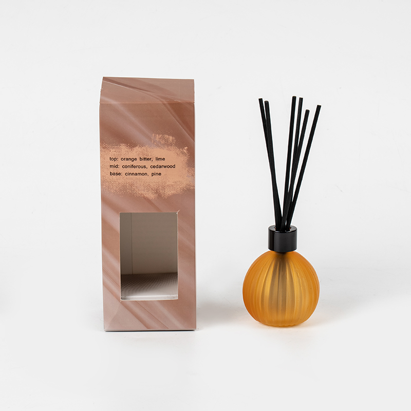 Kleine glazen bol met verticale strepen, verdampingsfles, rietverspreider, fabrikant van rietverspreiders voor thuisgeur