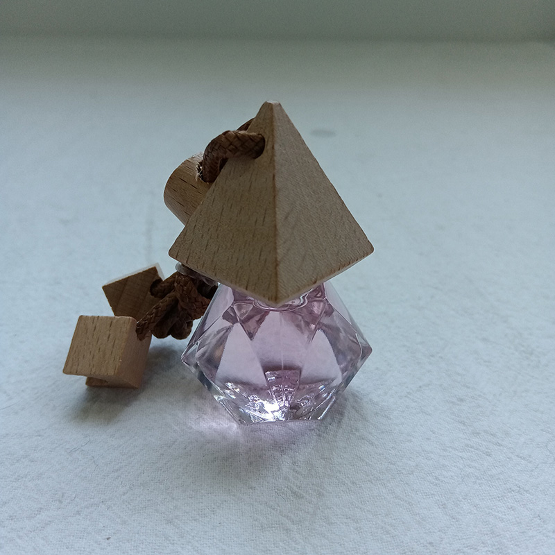 Driehoekige ruitvormige auto hangende luchtverfrisser / auto luchtverfrisser diffuser / aromatische auto lucht fris / auto parfum hangend